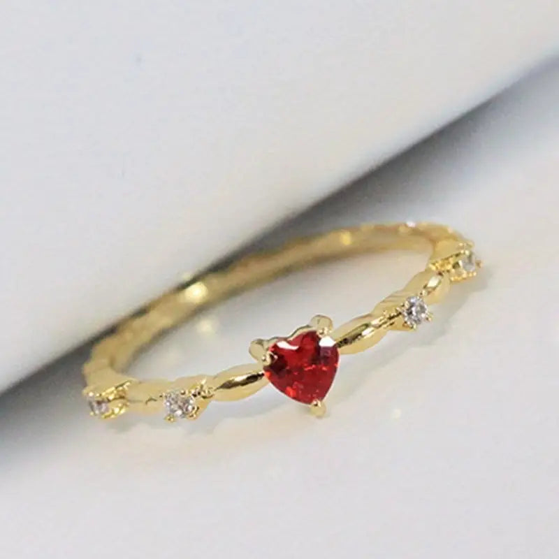 Coralyn Amoura Ring | Gold